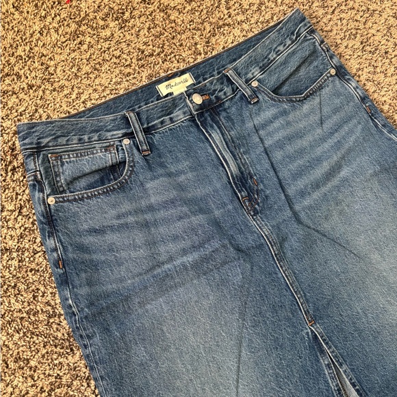 Madewell Denim Front-Slit Midi Skirt - Picture 5 of 8